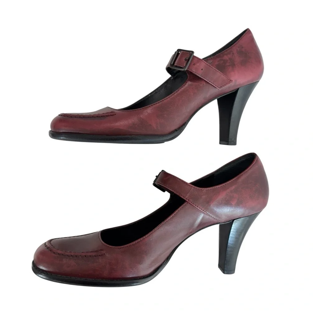 GIANNI BINI Burgundy Wine Leather Mary Jane Heels Pumps Womens Shoe Size 7.5 M